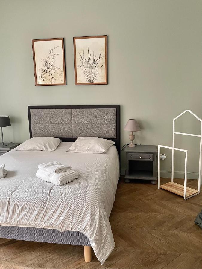 La Bateliere, Appartement Mer Avec Patio Prive 梅尔·莱斯·拜恩斯 外观 照片