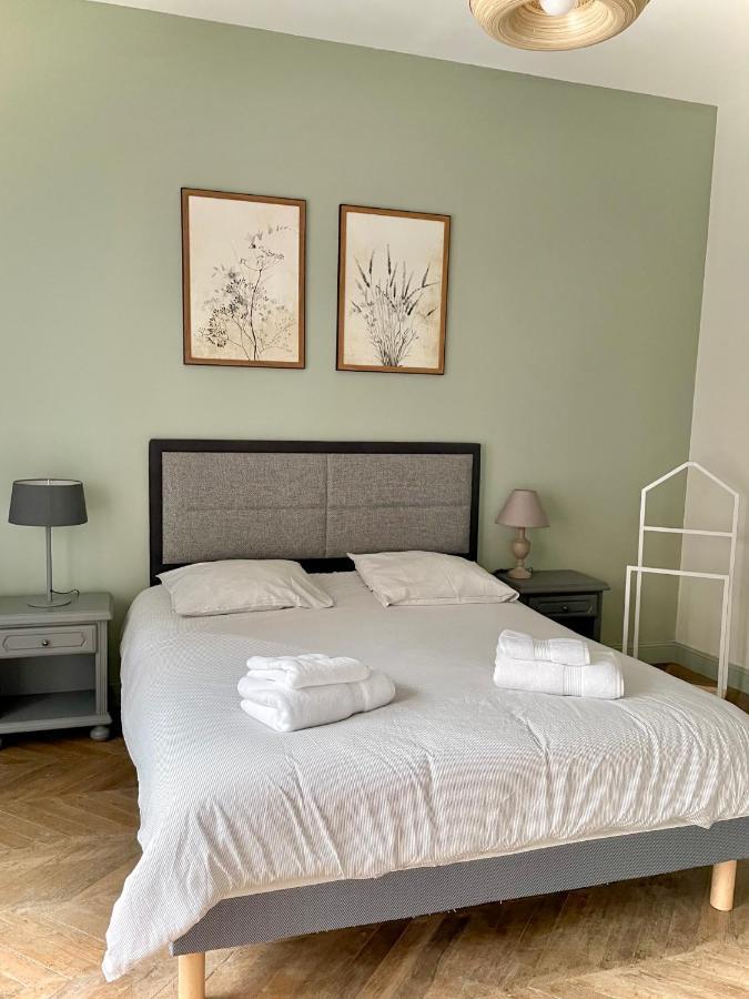La Bateliere, Appartement Mer Avec Patio Prive 梅尔·莱斯·拜恩斯 外观 照片