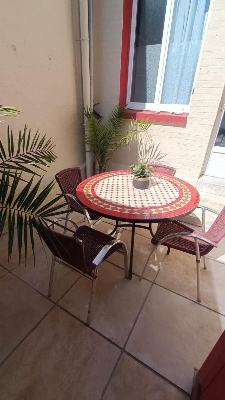 La Bateliere, Appartement Mer Avec Patio Prive 梅尔·莱斯·拜恩斯 外观 照片